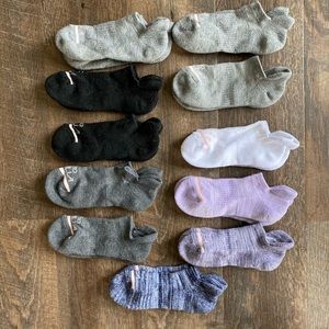 Lot of 11 Calia by Carrie Underwood ankle Socks